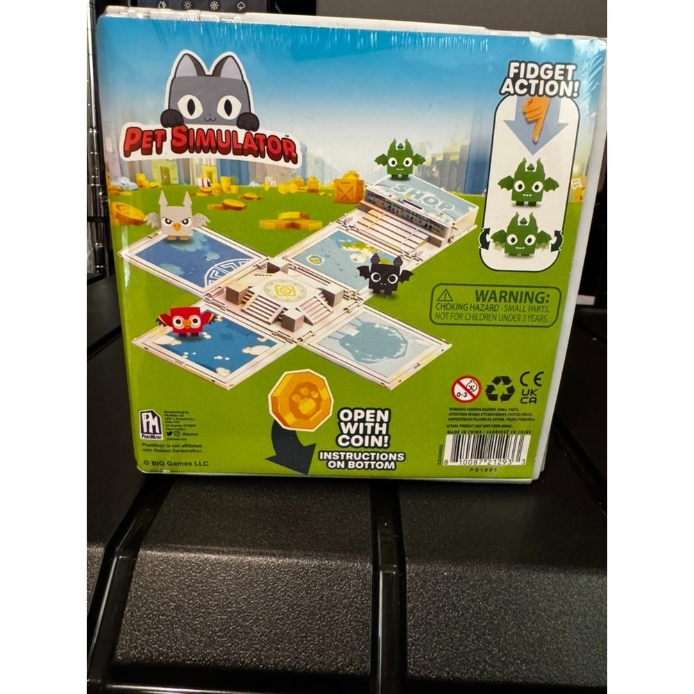 Pet Simulator X Action Figure Playset- Open With Coin‎ (Fidget Action) Brand New